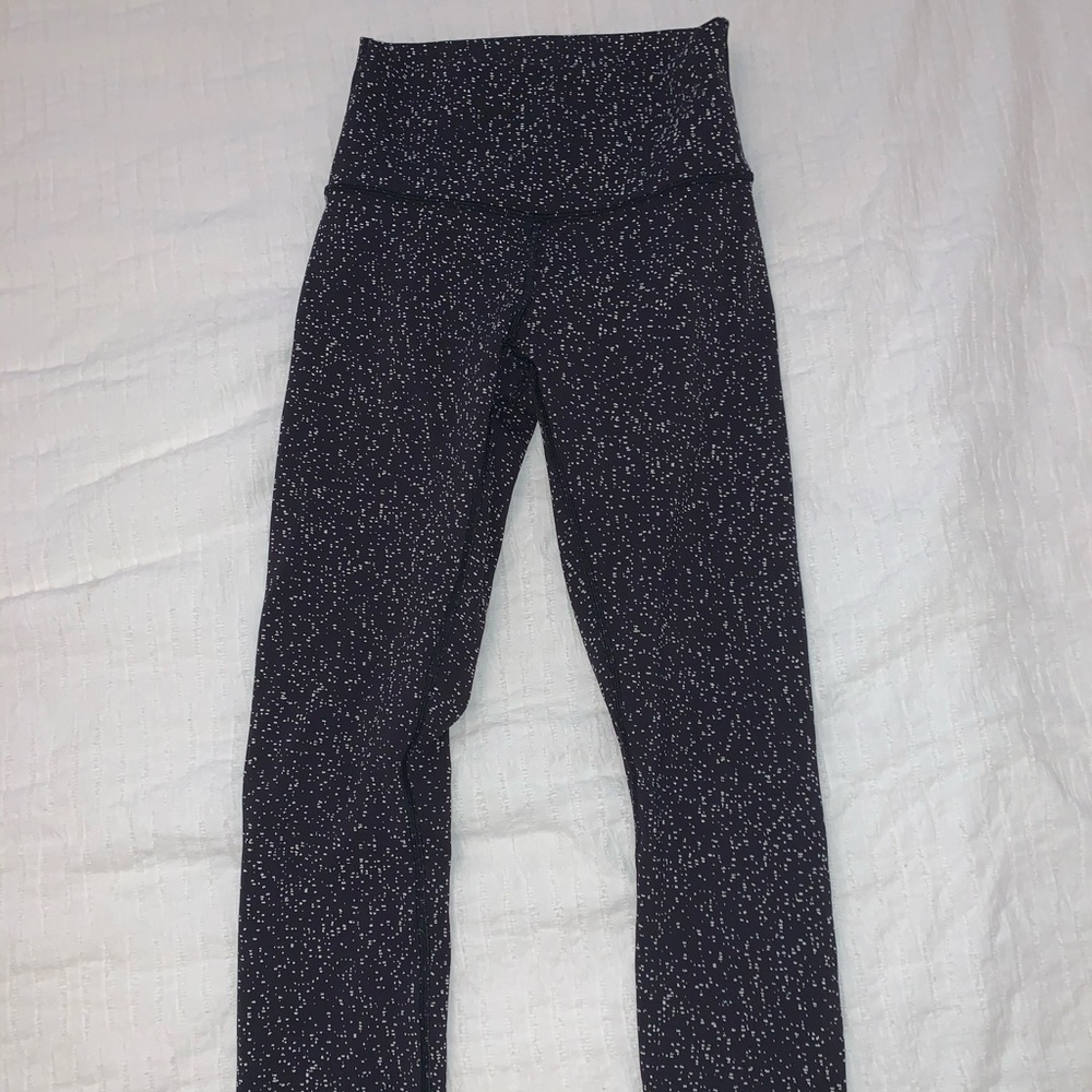 Black Lululemon leggings